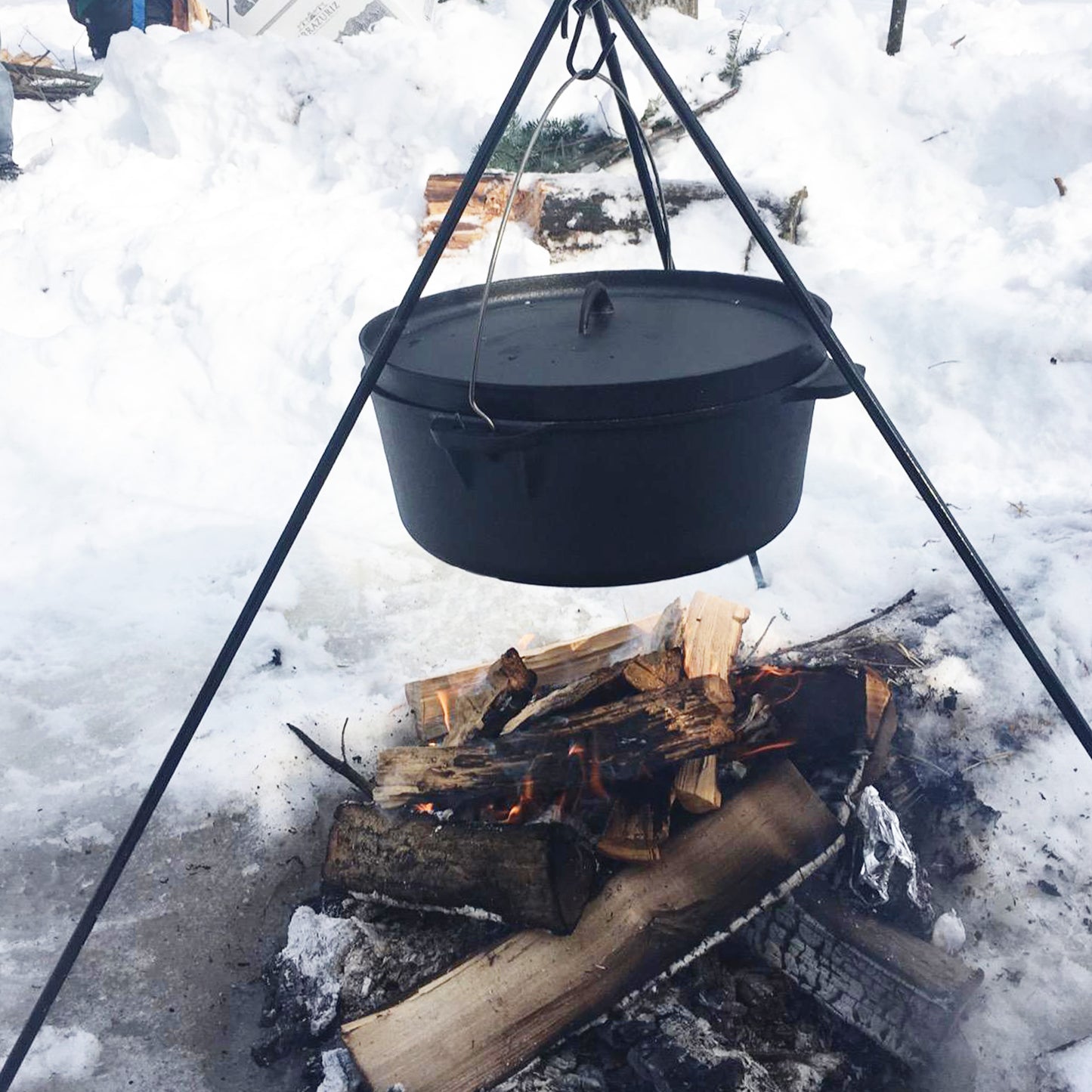 12QT Pre-seasoned Dutch Oven - Lip Lid, Flat Base