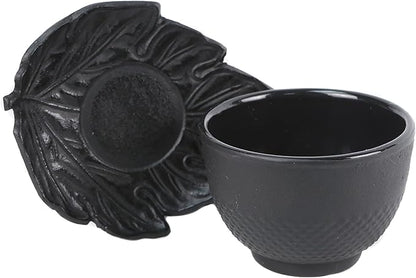 Nail-head cup with leaf saucer